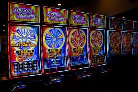 Pengguna Indonesia mengakses fitur pembayaran 2bet dengan mudah dari perangkat mobile